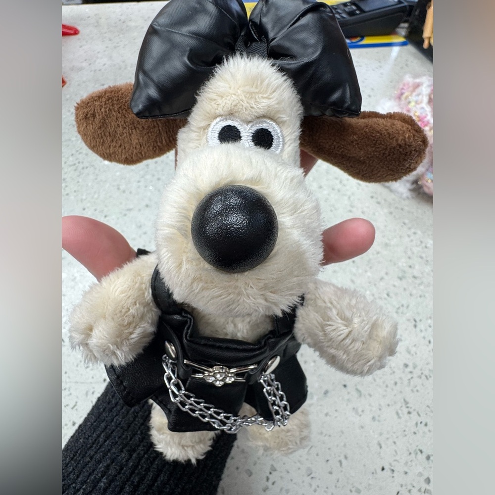 Gromit Plush Dog Keychain with Black Bow and Outfit